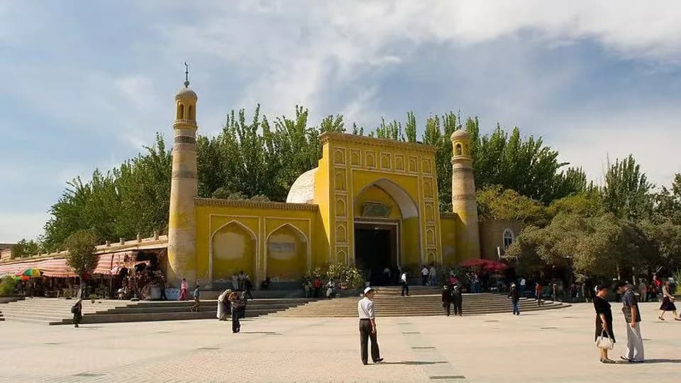 Kashgar trade fair inks 19.6m yuan in deals, spurs BRI cooperation