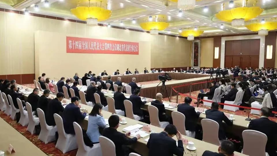 Hubei delegation holds open group activity, Chinese and foreign media focused on Hubei’s efforts to make decisive progress in advancing its pivotal role. Wang…