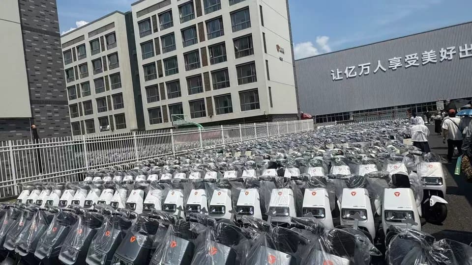 Global media visits leading manufacturer of electric two-wheelers in Wuxi, Jiangsu