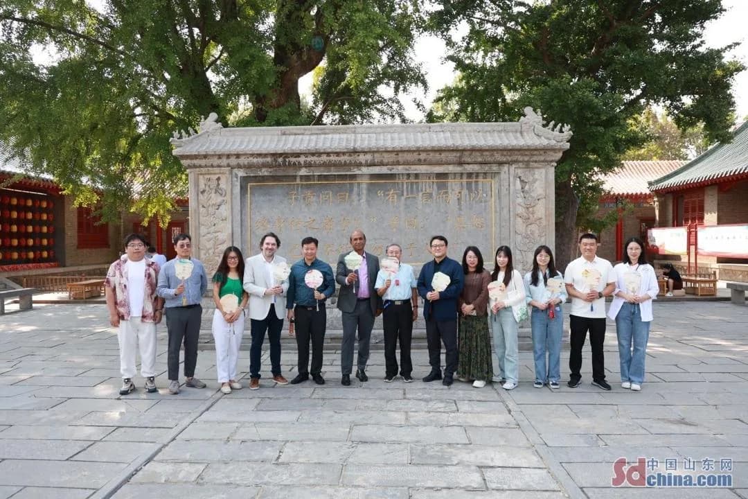 Confucius Temple with profound cultural significance impresses foreign journalists