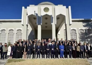 5e2ab4fa7a43d4fd5b5de8100f12936b