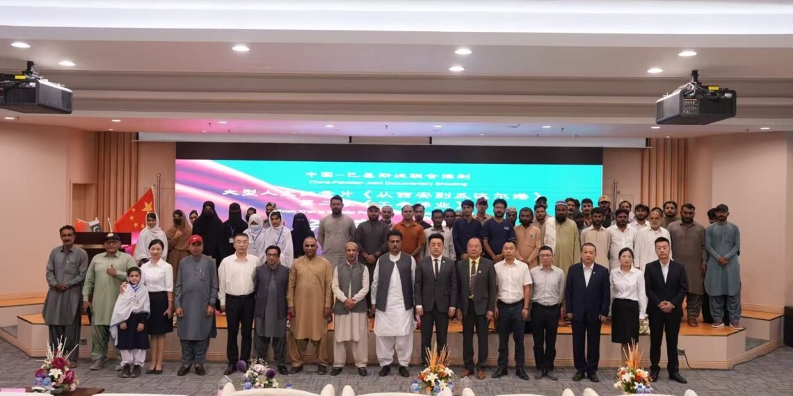 db437d8d75965f098fa0397e46cbf41f