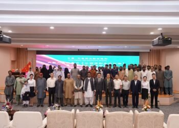 db437d8d75965f098fa0397e46cbf41f