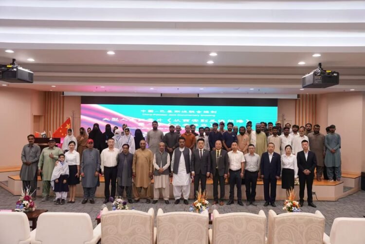 db437d8d75965f098fa0397e46cbf41f