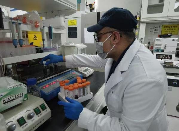 1068c0761ed8c6cb81142e134e74b6ca